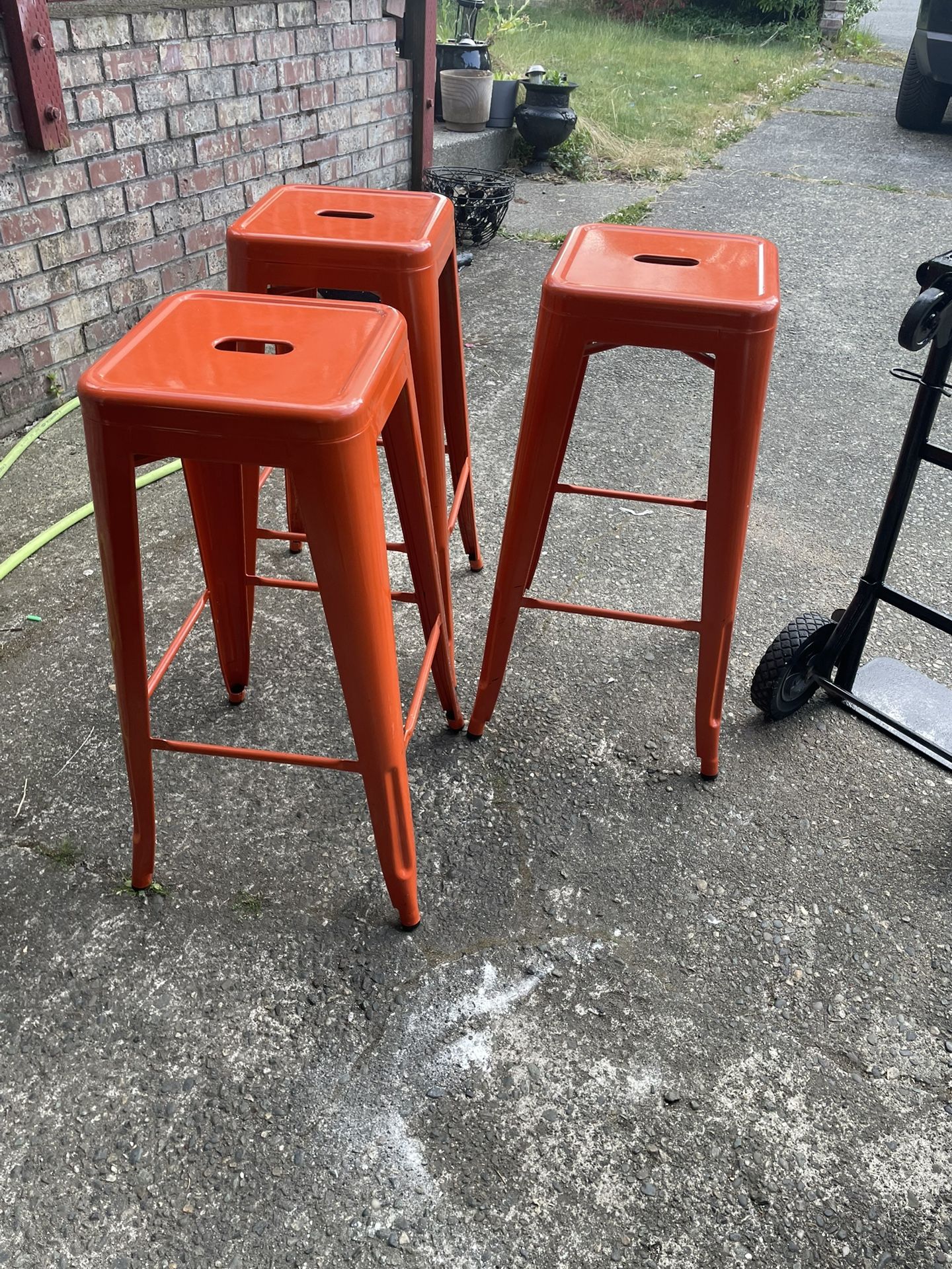 Nice 3 Metal Stools 