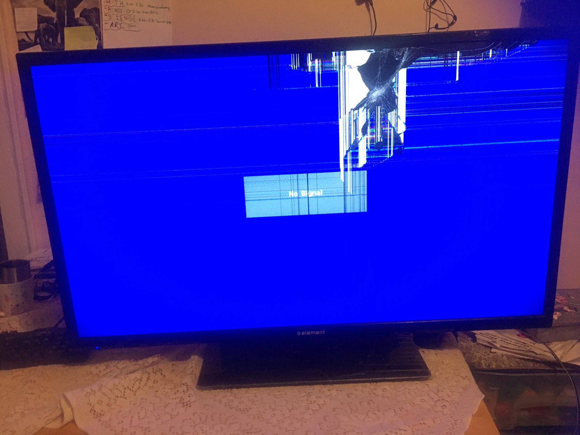 Element tv55 inches has cracked