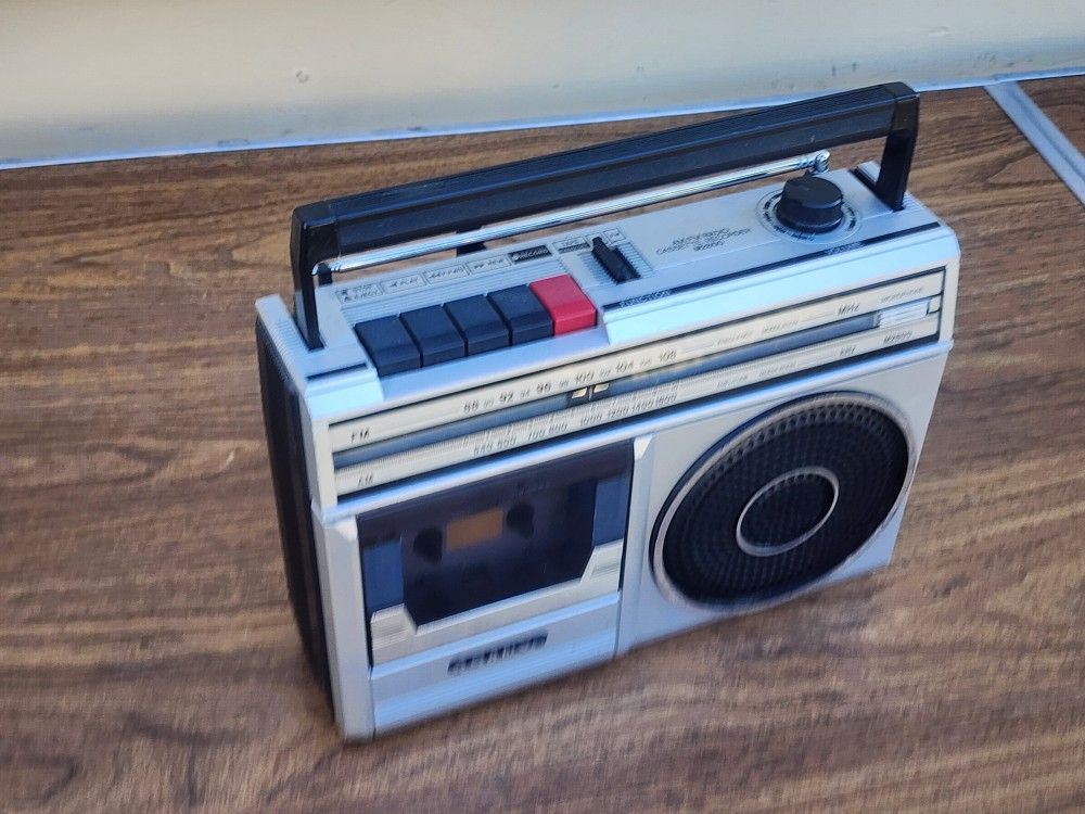 Sanyo Am Fm Cassette Radio