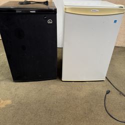 Mini Fridge 