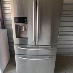 Samsung Stainless Steel Refrigerator And Freezer