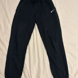 Nile Black Sweatpants 