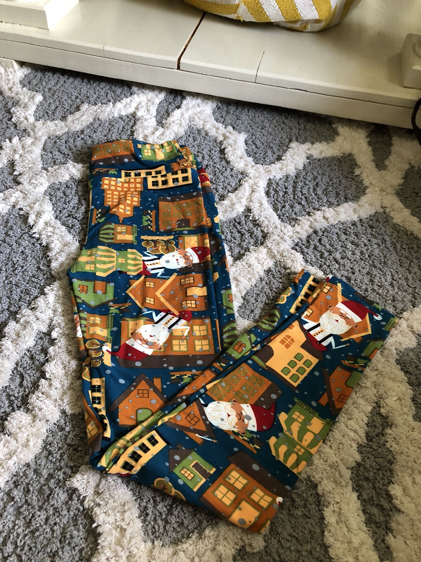Lularoe one size leggings NEW