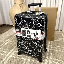 Disney Mickey Mouse 4pc Luggage Set