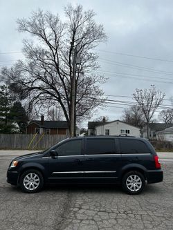 2013 Chrysler Town and Country