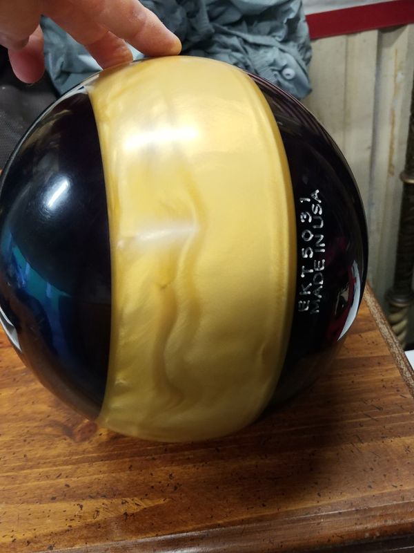 Super Rare! Vintage Brunswick Quantum Helix 16 lbs UNDRILLED for Sale