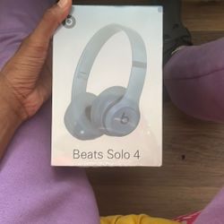 Beats Solo 4