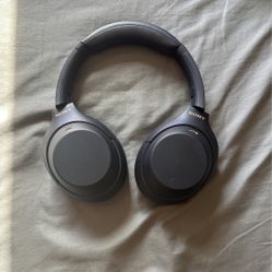 Sony WH 1000xm4 Wireless Headphones (Navy)