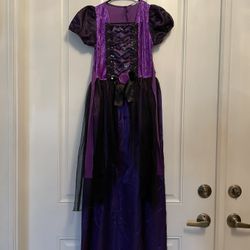 Child’s Witch Costume With Witch Hat