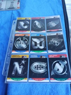 NHL TEAM EMBLEM (18 CARDS)