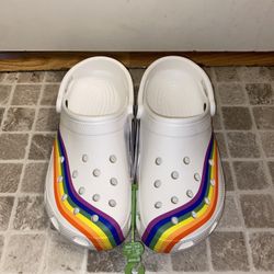 New Sz 42/43 Crocs