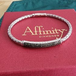 Affinity JS Real green Diamonds Bracelet 