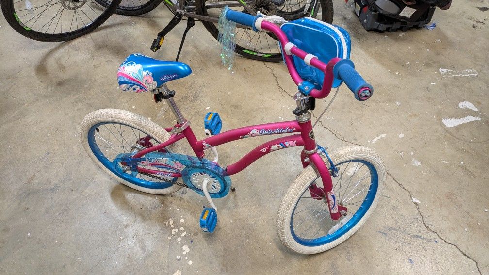 18" Girls Bike