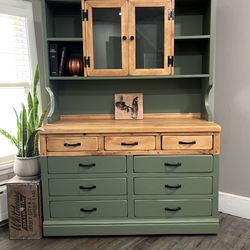 Pine Kichenette / Hutch / Sideboard / Credenza