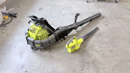 Ryobi Gas Backpack Leaf Blower (760 CFM) + Handheld 18V Battery Blower Bundle