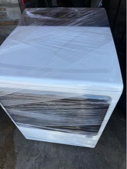 Whirpool steam 7.4 cu ft gas dryer  like new 🆕
