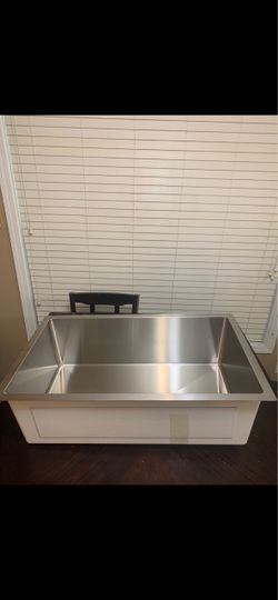 Stainless steel sink