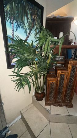 3 Decor painting plant stand