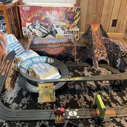 Vintage 1991 Canyon of Doom slot car racing - 99% COMPLETE w/ Box - MR-1 Racing Marchon READ