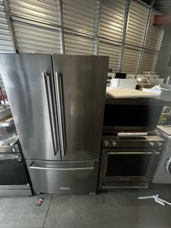 Kitchen appliances set stainless