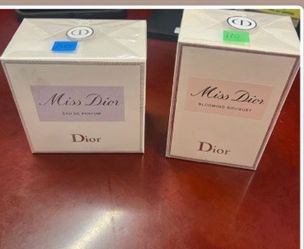 Miss Dior Perfume Set – Eau de Parfum & Blooming Bouquet