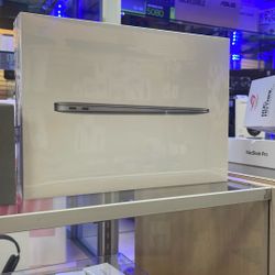 13”MacBook Air M1 256SSD