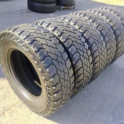 Cooper Discoverer S/T Maxx LT245/75/17" 