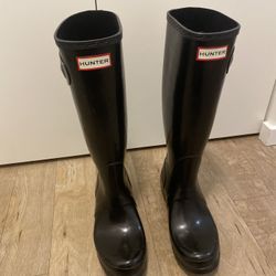 Hunter Gloss Tall Rain Boots