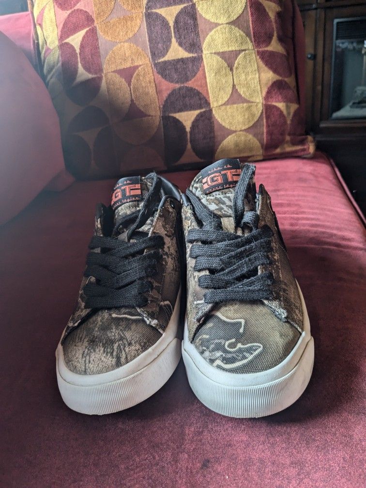 For Sale, Camouflaged Nike Tennis Shoes Size 7 Boys Or Girls. $25 OBO