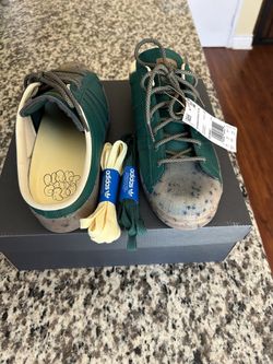 adidas gazelle silver green womens Adidas Men's Superstar Mules (Size 42)