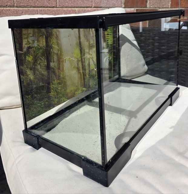 Reptile Tank