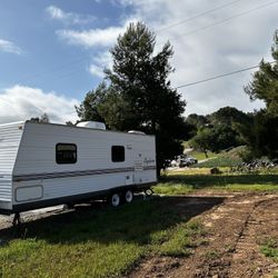 2003 Frontier RV Explorer 