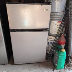 Small Refrigerator 