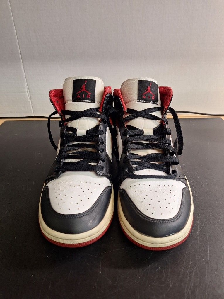 NIKE AIR JORDAN 1 MID WHITE RED SIZE 9.5