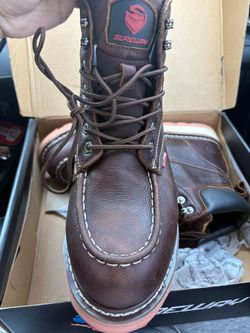 WORK BOOTS SIZE 10.5 NO STEEL TOE