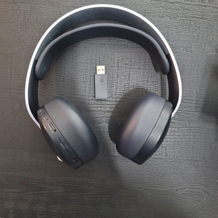 Ps5 Headset and Charging Station 