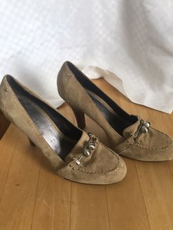 Calvin Klein tan heels