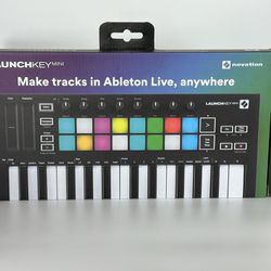 Novation Launchkey Mini - Compact MIDI Keyboard Controller - Excellent