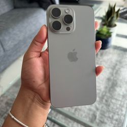 iPhone 15 Pro Max Unlocked 256gb 