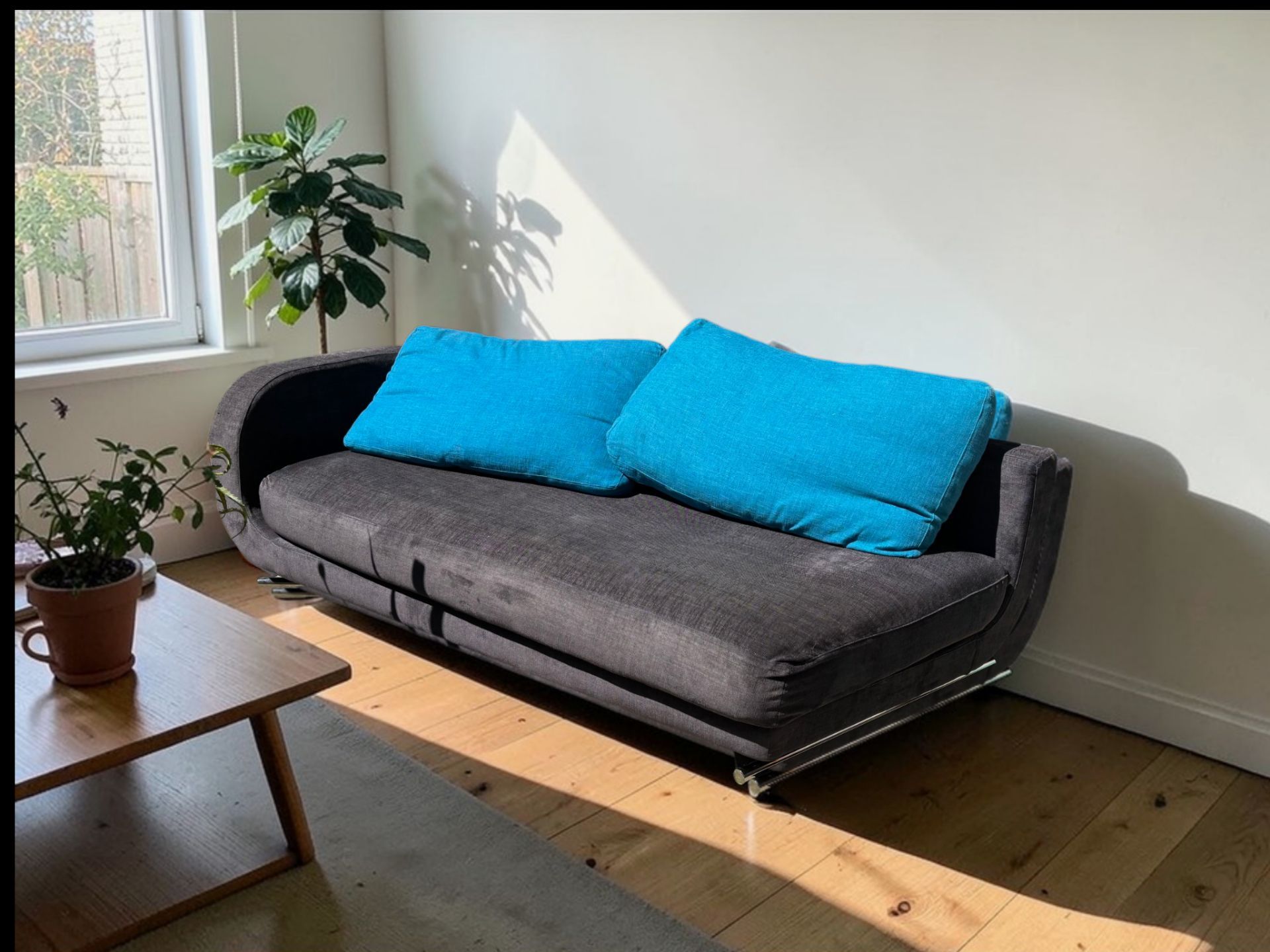 Couch & Chair