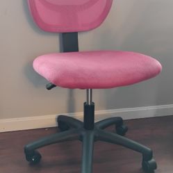 Pink Desk / Office Chair