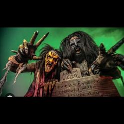 One (1) Knotts Scary Farm Ticket 