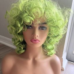 Green wigs 