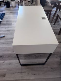 IKEA Micke desk and chair