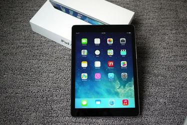 NEW APPLE IPAD AIR 2 CELLULAR + WiFi + WARRANTY + CASE + USB
