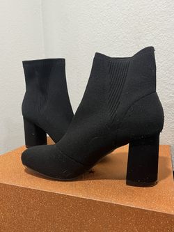 Mia Rudi Stretch Bootie: SIZE 9