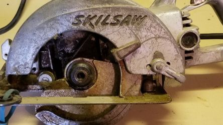 SKILSAW 367 missing blade bolt