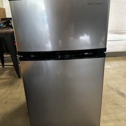 Mini fridge/freezer 3.1 cu ft