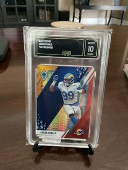 2021 Phoenix #48 Fire Burst Aaron Donald Gen. Mint 10