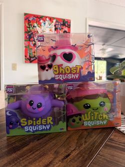 Ghost Squishy